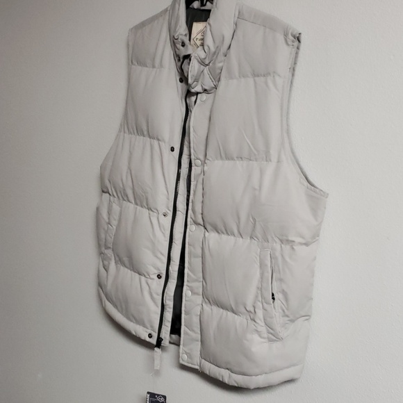 St. John's Bay Vest - Picture 2 of 4